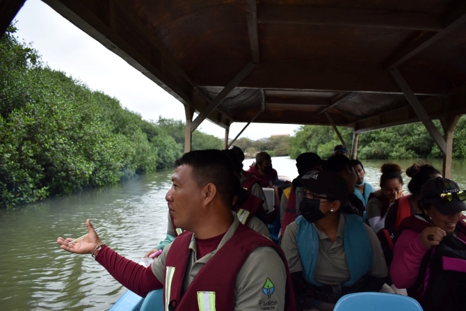 Community Tourist Guide guiding in the ACUS Community